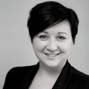 headshot of Dr. Crystal Shores